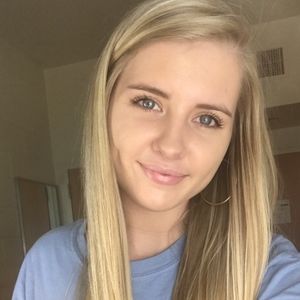 Meet your Posher, Devin